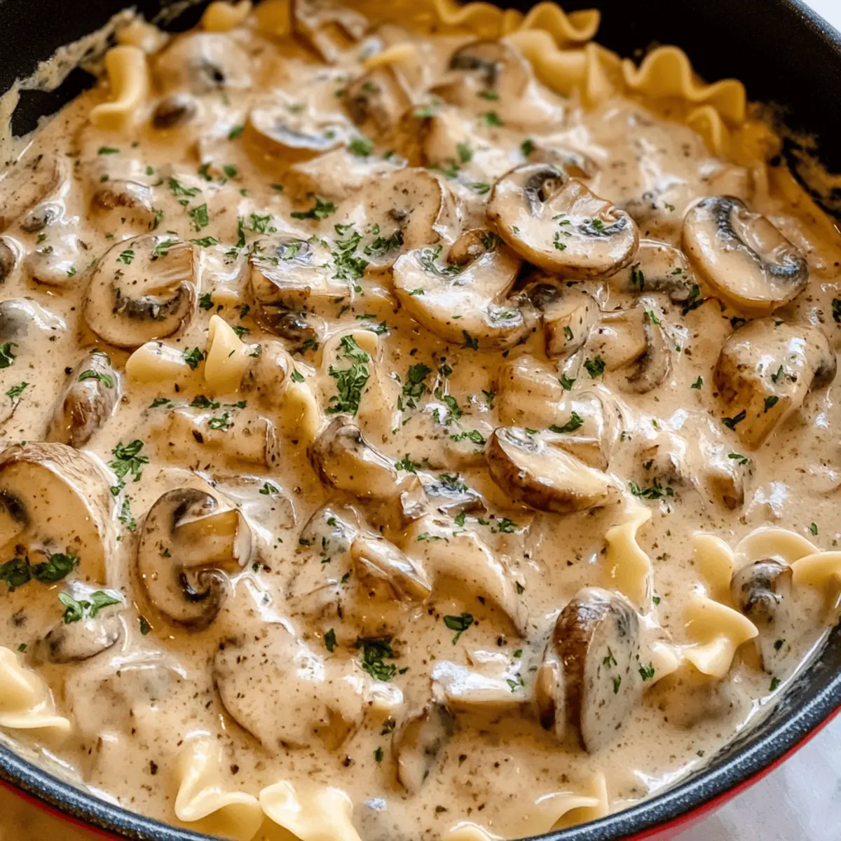 Wunderbarer Pilz Stroganoff aus einem Topf