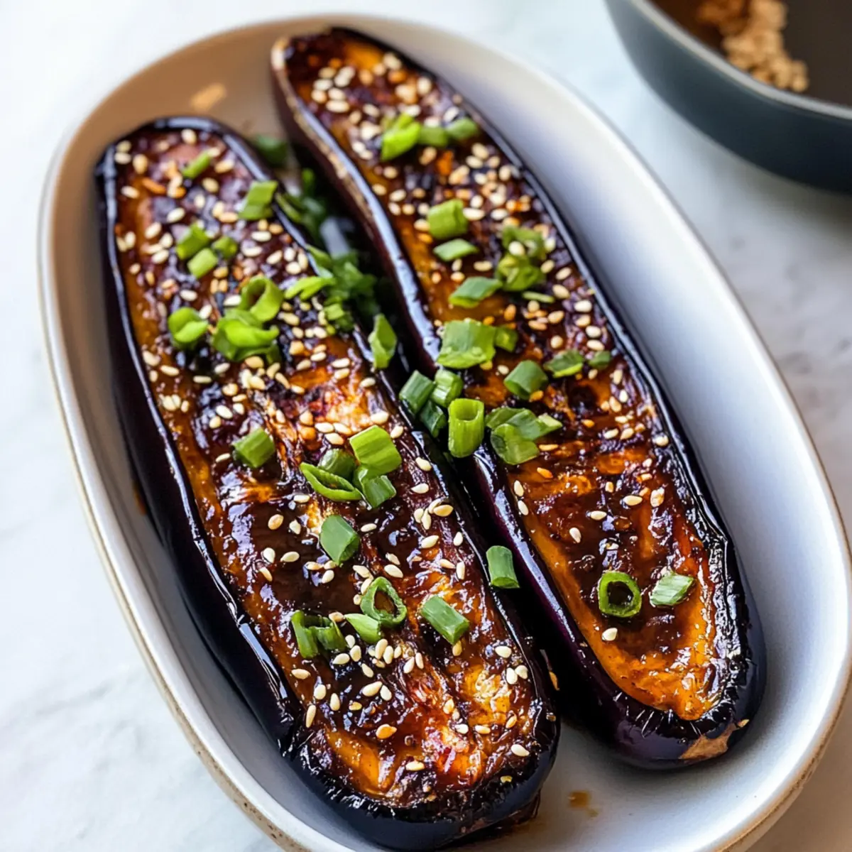 Miso-Glasierte Aubergine mit indonesischem Twist